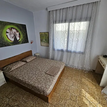 Apartment Kirki