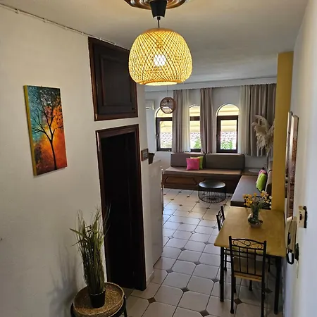 Apartment Kirki *